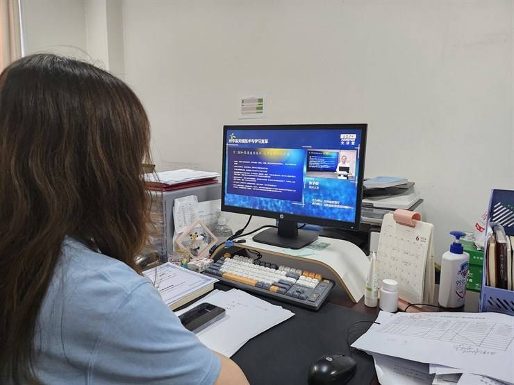 大学生创新创业就业指导服务中心、永利yl23411集团官网开展“数字教育大讲堂”学习