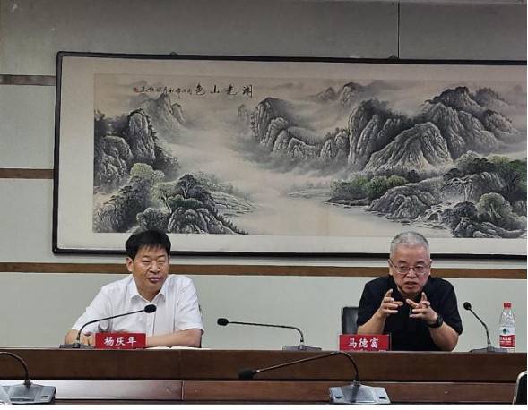 马德富老师“人工智能时代双创人才培养”主题交流会圆满结束
